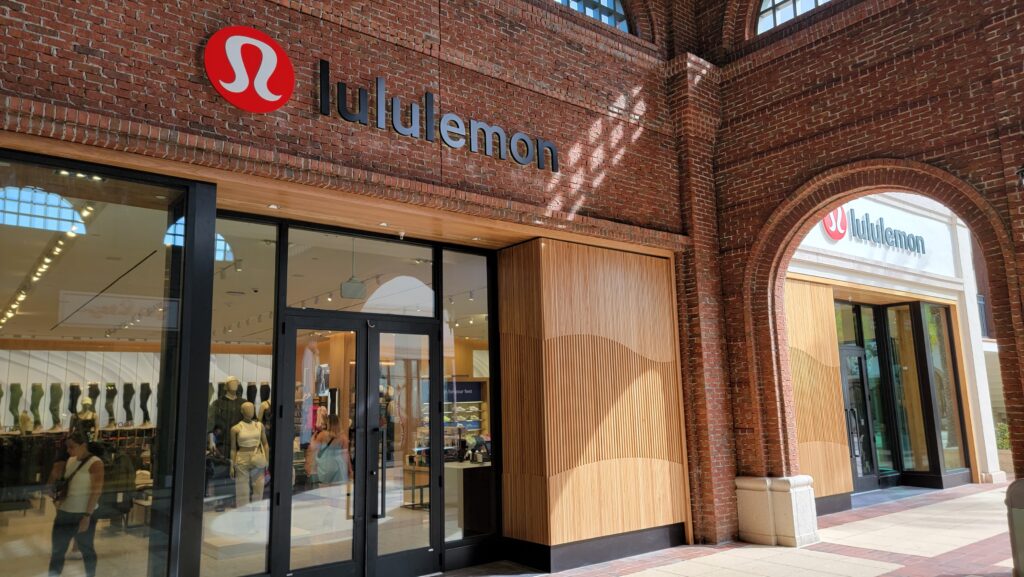 Lululemon New Larger Store Opens at Disney Springs