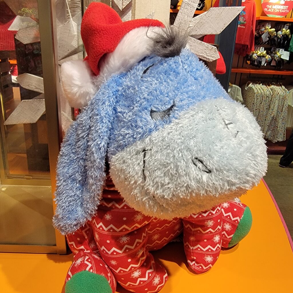 New Holiday Merchandise Arrives at Disney World
