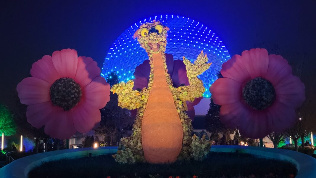 Encanto and Pocahontas SSE Icon Show during Flower & Garden Festival 2024