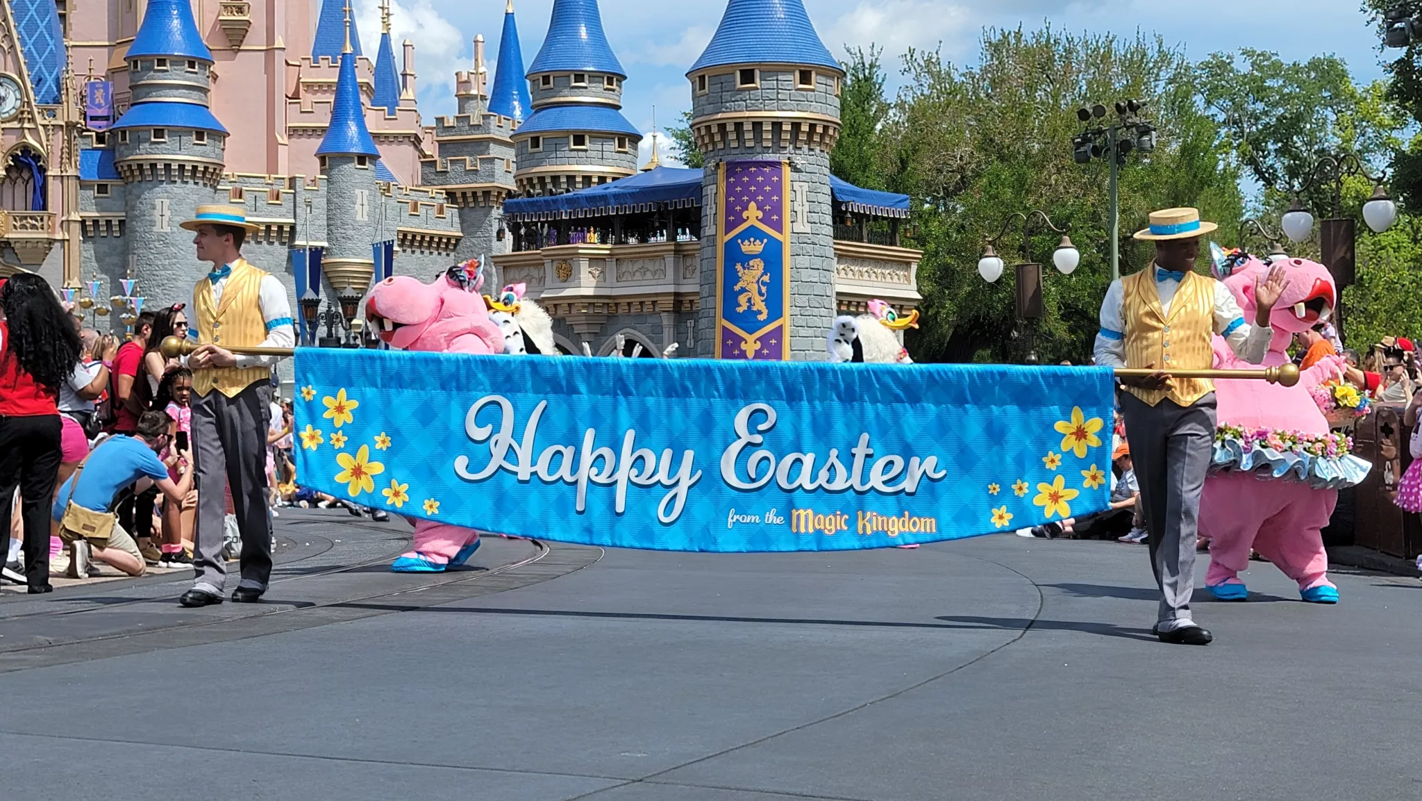 Disney's Easter Parade 2024 Returns to the Magic Kingdom This Weekend